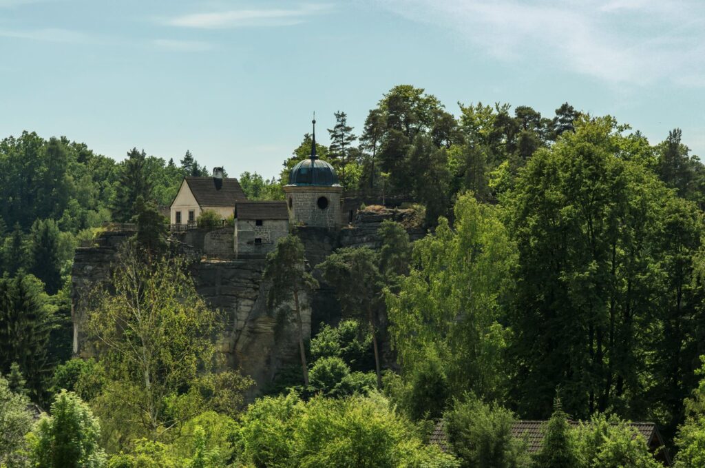 skalní hrad sloup top lužických hor